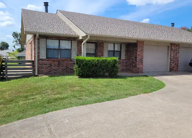Property at 2613 W Oak St Unit 2613, Rogers, AR, 72758, 2 beds, 1.5 baths, [object Object]