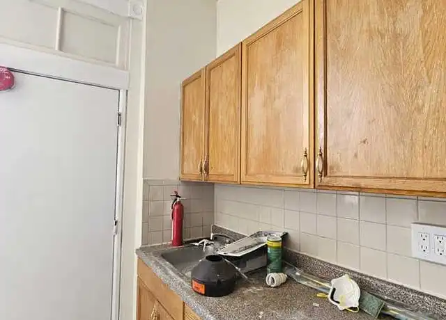 Property at 137 Hawthorne Ave, Yonkers, NY, 10701, 1 bed, 1 bath, [object Object]