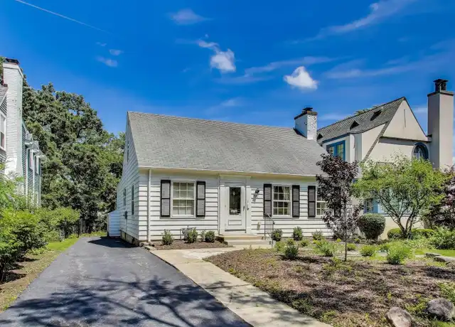 Property at 537 N Washington St, Hinsdale, IL, 60521, 3 beds, 2 baths, [object Object]