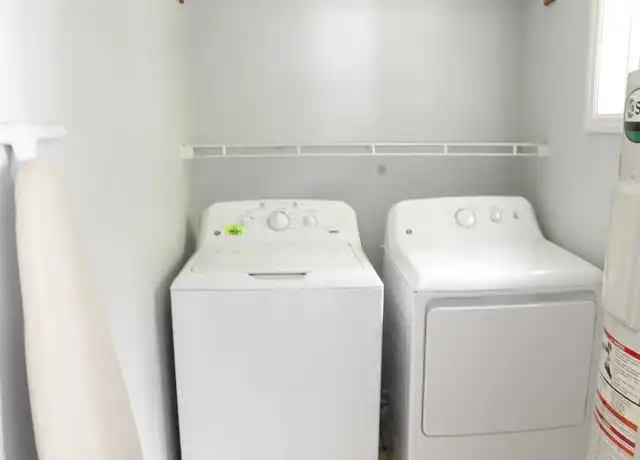 Property at 130 Westwood Ave, Deland, FL, 32720, 1 bed, 1 bath, [object Object]