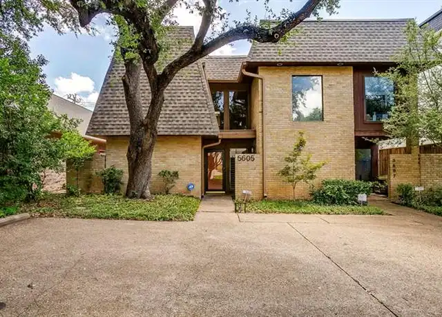 Property at 5605 Collinwood Ave, Fort Worth, TX, 76107, 3 beds, 3 baths, [object Object]