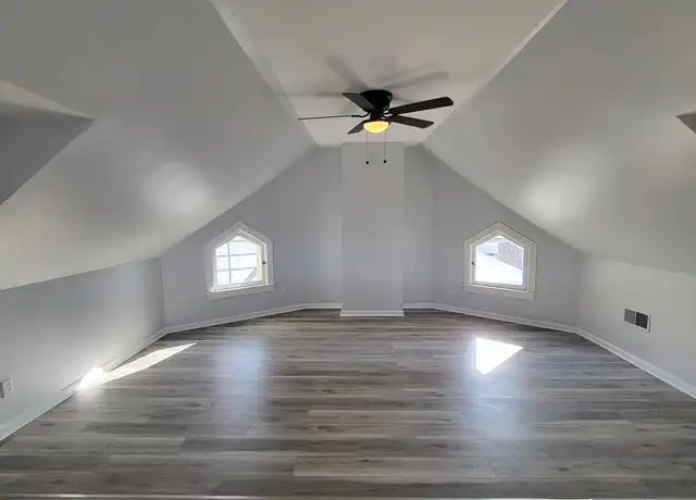 Property at 778 Summit Ave Unit 3, Cincinnati, OH, 45204, 2 beds, 1 bath, [object Object]