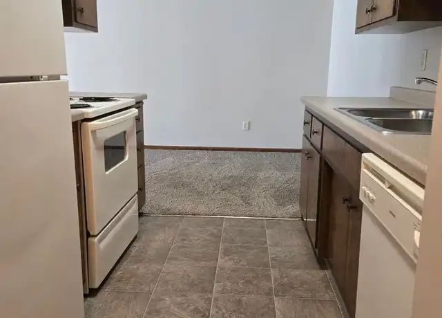Property at Chevelle Apartments - 301 30th Ave N, Fargo, ND, 58102, 1 bed, 1 bath, [object Object]