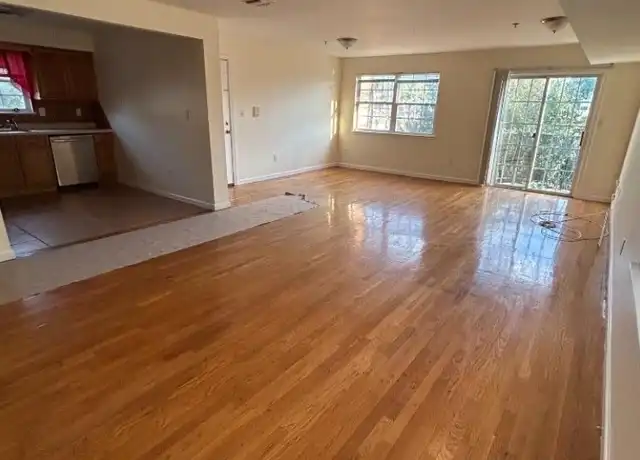 Property at 24 19th Ave Unit 2, Newark, NJ, 07103, 3 beds, 2 baths, [object Object]