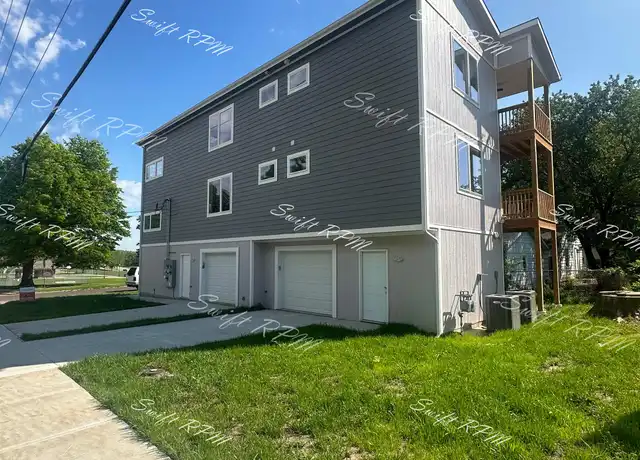 Property at 119 Kickapoo St Unit 1UNIT A, Leavenworth, KS, 66048, 2 beds, 2 baths, [object Object]