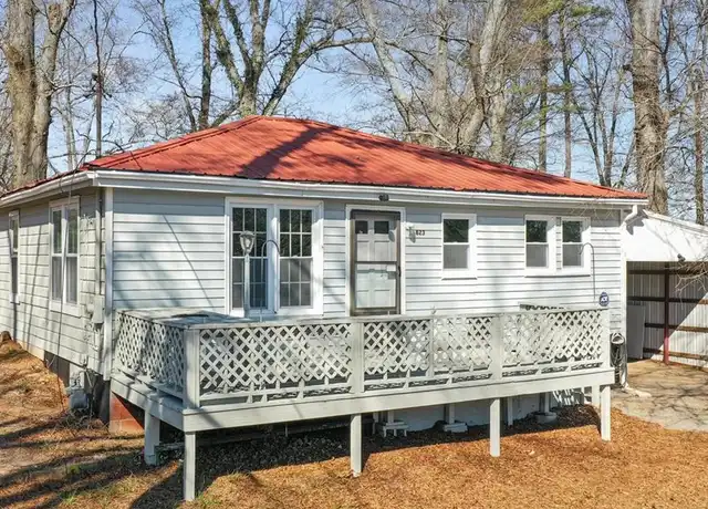Property at 823 E Tinsley St, Griffin, GA, 30223, 2 beds, 1 bath, [object Object]