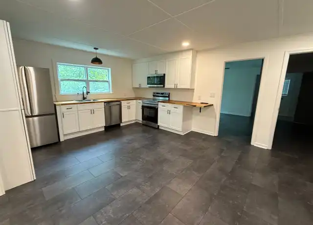Property at 818 Maple Ave SW Apt 3, Rome, GA, 30161, 2 beds, 1 bath, [object Object]