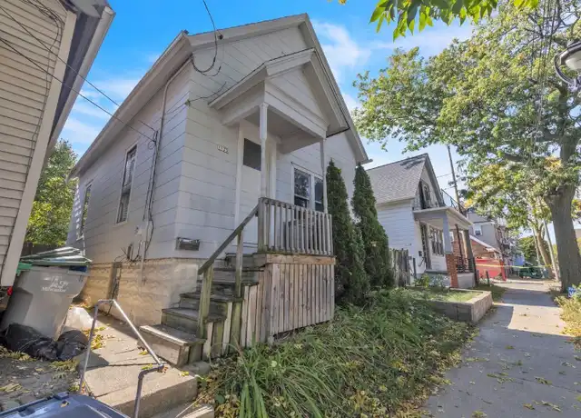 Property at 1125 E Clarke St, Milwaukee, WI, 53212, 3 beds, 1 bath, [object Object]