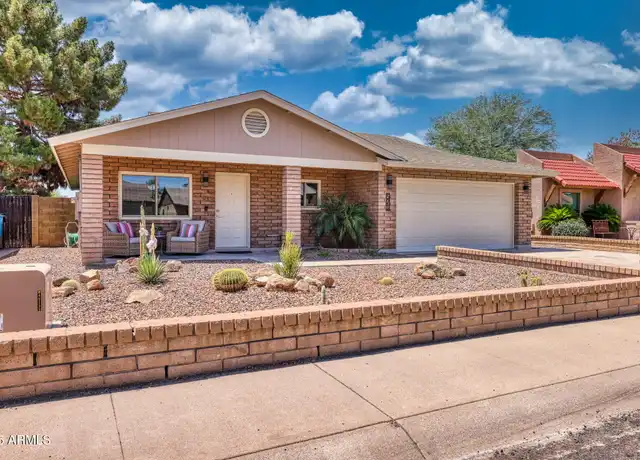 Property at 521 E Oraibi Dr, Phoenix, AZ, 85024, 3 beds, 2 baths, [object Object]