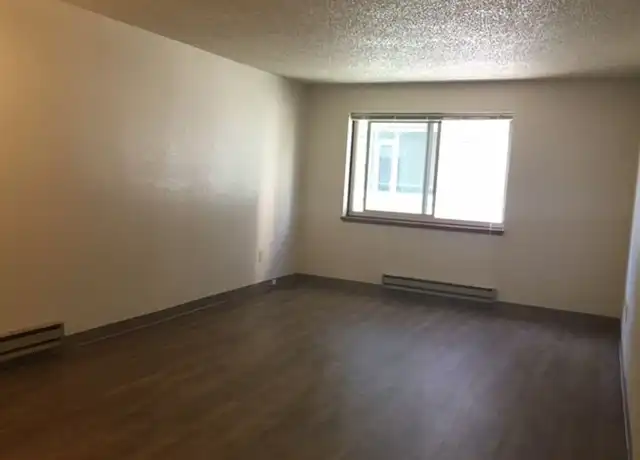 Property at Hilltop Court Apartments - 1314 Spring St, Seattle, WA, 98104, 1 bed, 1 bath, [object Object]