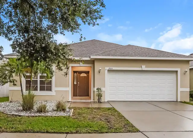 Property at 10119 Celtic Ash Dr, Ruskin, FL, 33573, 4 beds, 2 baths, [object Object]