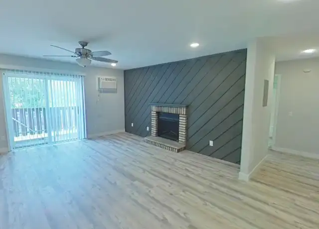 Property at 18 N Wickham Ct, Madison, WI, 53711, 2 beds, 1 bath, [object Object]