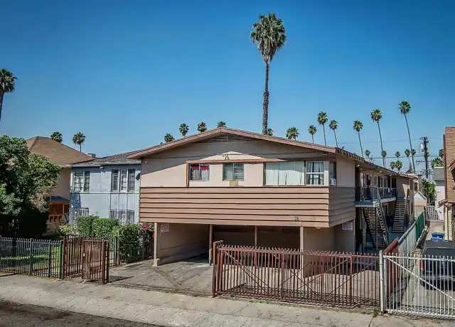 Property at 917 S Fedora St Unit 10, Los Angeles, CA, 90006, 0 beds, 1 bath, [object Object]