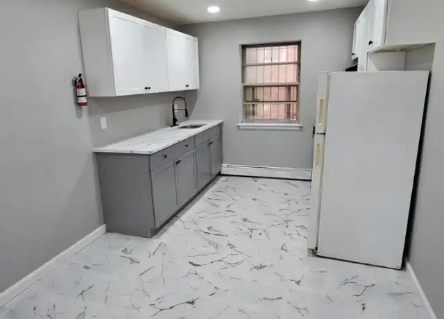 Property at 52 W Stratford Pl Apt 1, Irvington, NJ, 07111, 1 bed, 1 bath, [object Object]