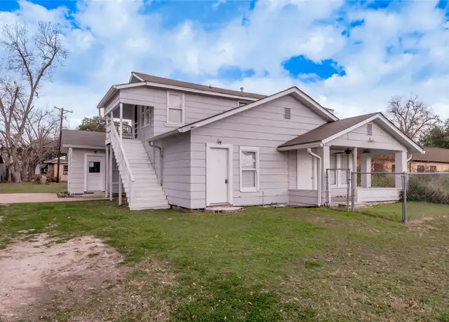 Property at 200 W Caroline St Unit B, Trinity, TX, 75862, 1 bed, 1 bath, [object Object]