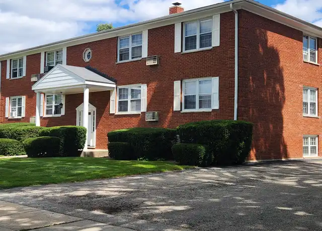 Property at 47 N Jane Dr Unit 2A, Elgin, IL, 60123, 2 beds, 1 bath, [object Object]