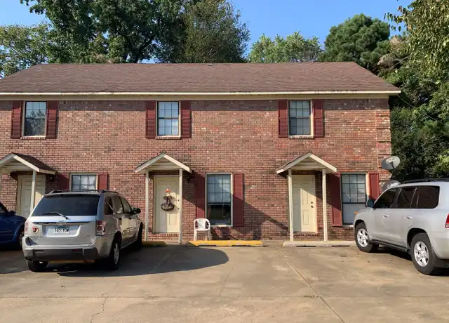 Property at 104 E Center St, Jonesboro, AR, 72401, 2 beds, 1.5 baths, [object Object]
