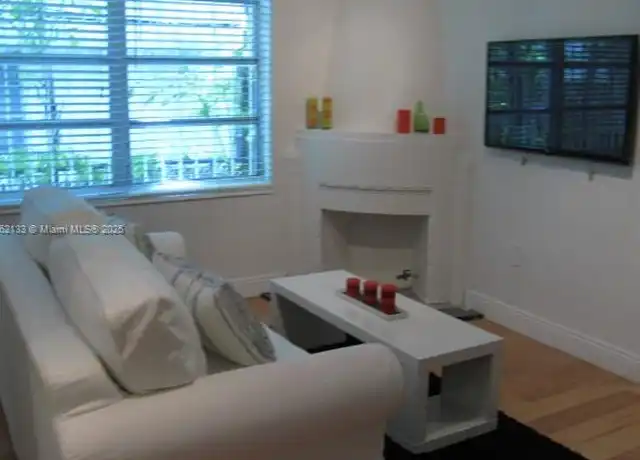 Property at 1525 Meridian Ave #109, Miami Beach, FL, 33139, 1 bed, 1 bath, [object Object]