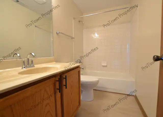Property at 2608 River Bend Ln, Plainfield, IL, 60586, 4 beds, 2.5 baths, [object Object]