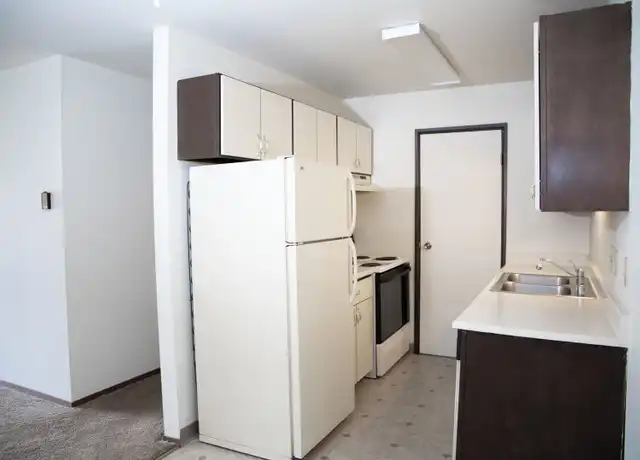 Property at 917 Silver Lake Dr Unit 927-13, Portage, WI, 53901, 2 beds, 1 bath, [object Object]