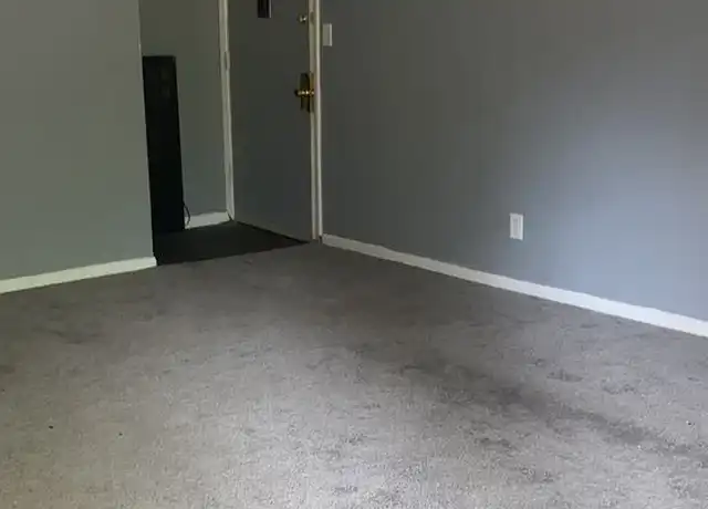Property at 27800 Euclid Ave Unit Euclid 35 Parkhill Apts-12, Euclid, OH, 44132, 2 beds, 1 bath, [object Object]