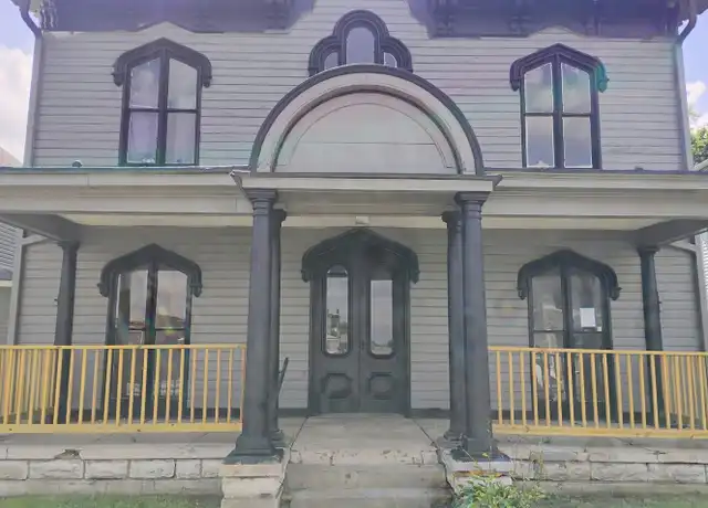 Property at 75 W 2nd St Unit 1, Xenia, OH, 45385, 2 beds, 1 bath, [object Object]