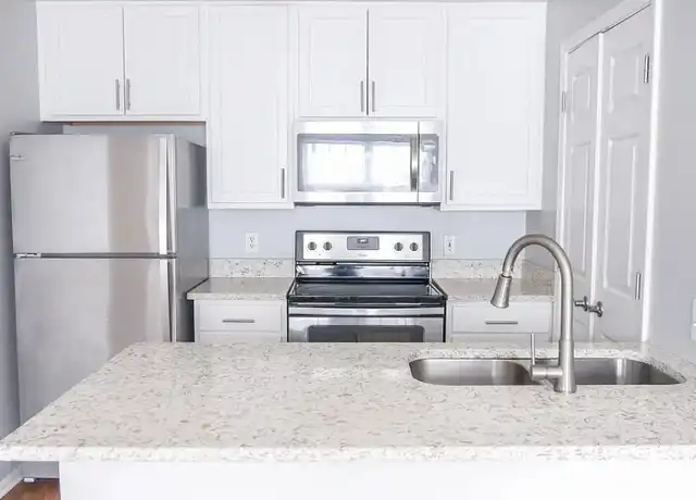 Property at Steeplechase Apartments - 3400 S Sare Rd, Bloomington, IN, 47401, 1-2 bed, 1-2 bath, [object Object]