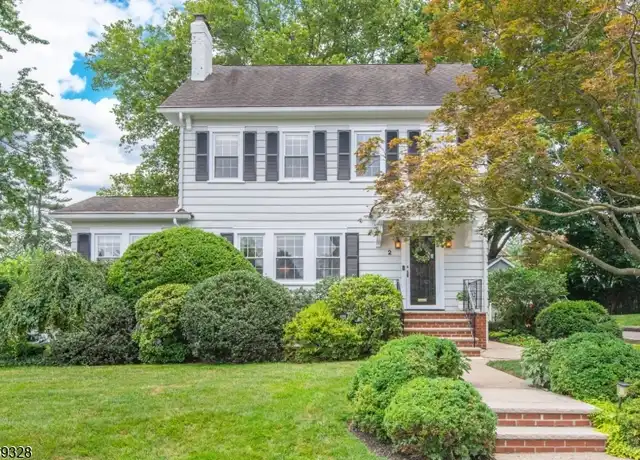 Property at 2 Inness Pl, Glen Ridge, NJ, 07028, 4 beds, 2.5 baths, [object Object]