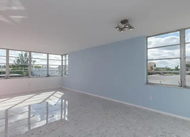Property at 8000 Harding Ave, Miami Beach, FL, 33141, 1 bed, 1 bath, [object Object]