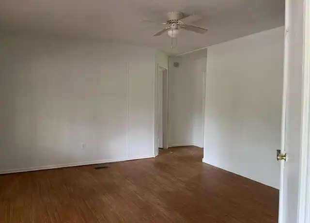 Property at 102 N Circle Dr, Ellenwood, GA, 30294, 4 beds, 2 baths, [object Object]