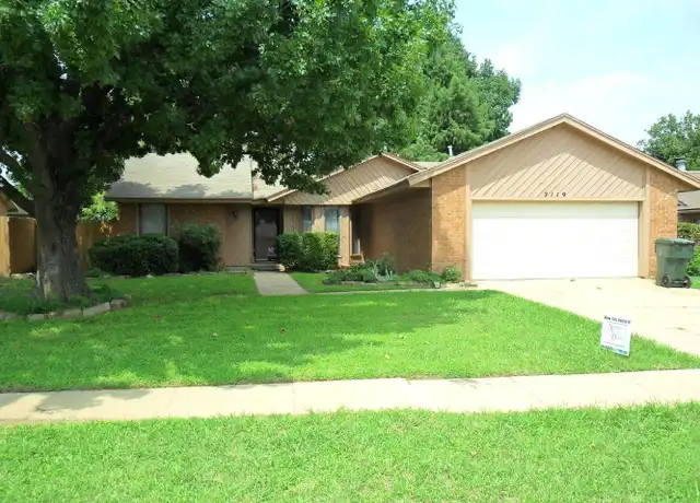 Property at 2119 Vanessa Dr, Norman, OK, 73071, 3 beds, 2 baths, [object Object]