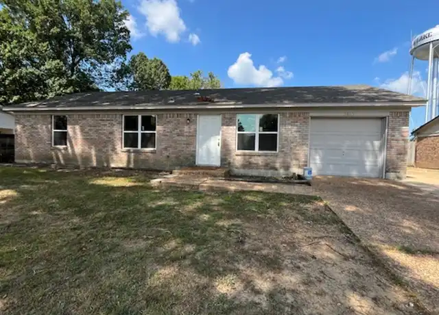 Property at 5865 Cherokee Dr, Horn Lake, MS, 38637, 3 beds, 1.5 baths, [object Object]