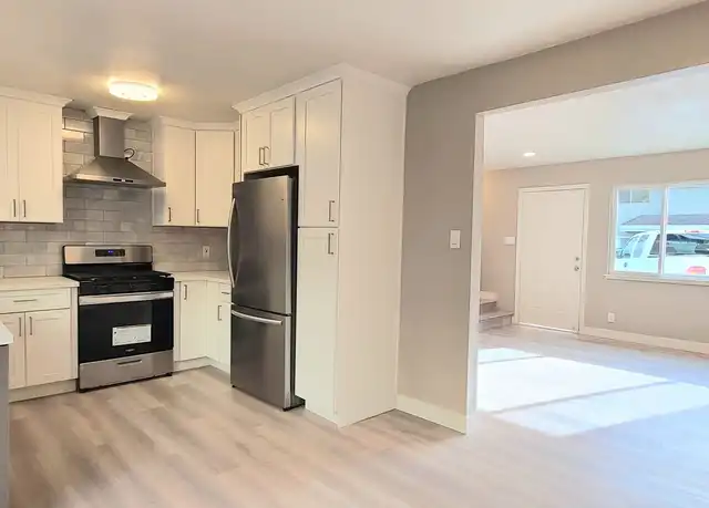 Property at 272 Montrose Dr Apt B, Folsom, CA, 95630, 2 beds, 1 bath, [object Object]