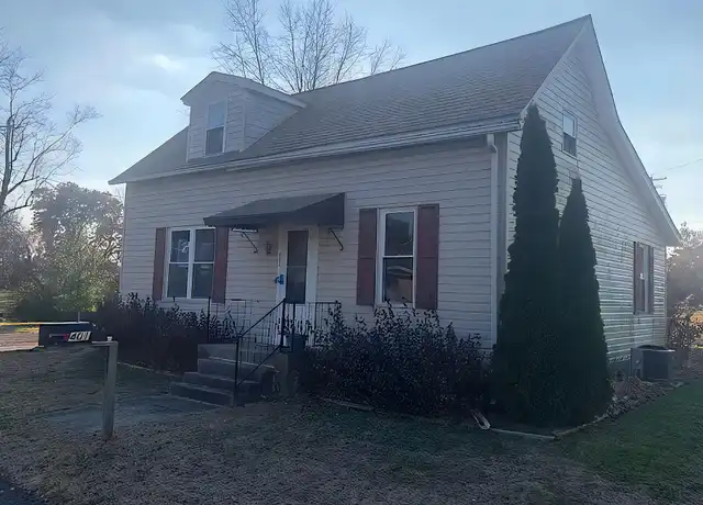 Property at 401 Lucas St, Maryville, IL, 62062, 4 beds, 1 bath, [object Object]