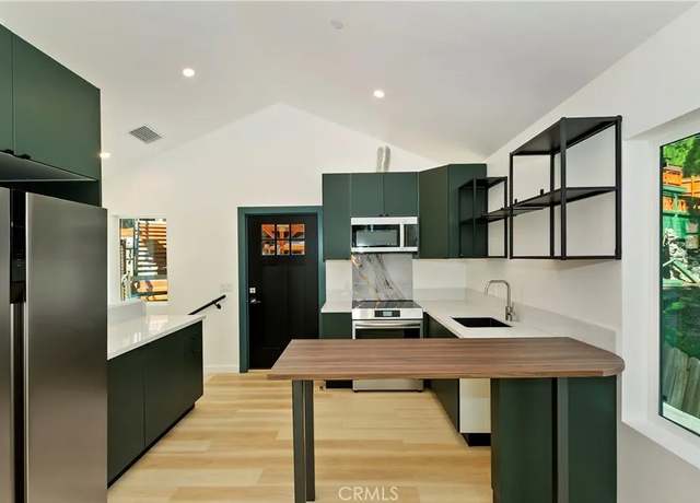 Photo of 441 Oriole Dr Unit 2, Twin Peaks, CA 92391