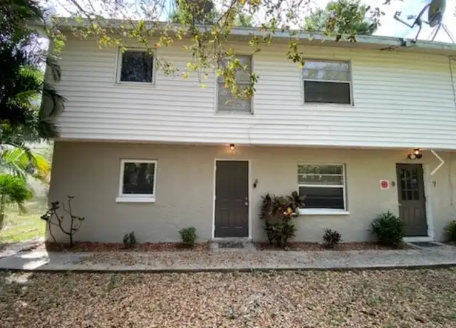 Property at 3160 E Riverside Dr, Fort Myers, FL, 33916, 2 beds, 1 bath, [object Object]