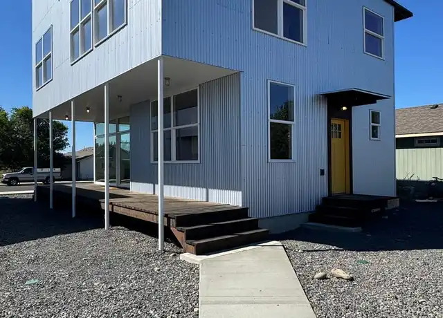 Property at 402 E Windsor Ct #1, Ellensburg, WA, 98926, 3 beds, 3 baths, [object Object]