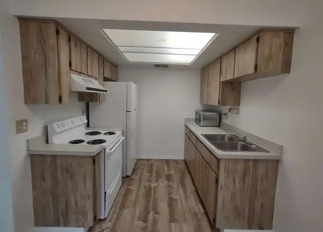 Property at 12072 W Belvedere St Unit A, Crystal River, FL, 34428, 1 bed, 1 bath, [object Object]