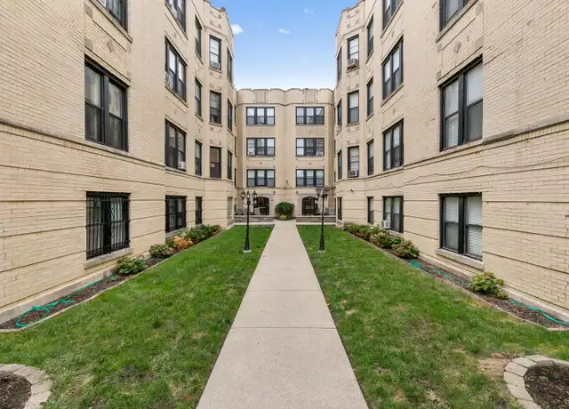 Property at 3631 W Dickens Ave Unit 31-2B, Chicago, IL, 60647, 3 beds, 1 bath, [object Object]