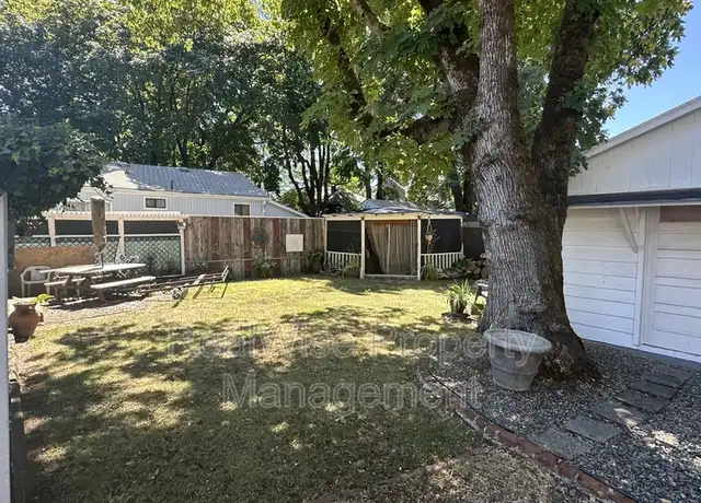 Property at 221 NE A St Unit 4, Grants Pass, OR, 97526, 1 bed, 1 bath, [object Object]