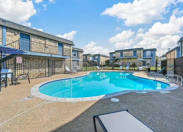 Photo of 2434 Finley Rd, Irving, TX 75062