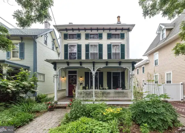 Property at 212 W Court St, Doylestown, PA, 18901, 1 bed, 1 bath, [object Object]