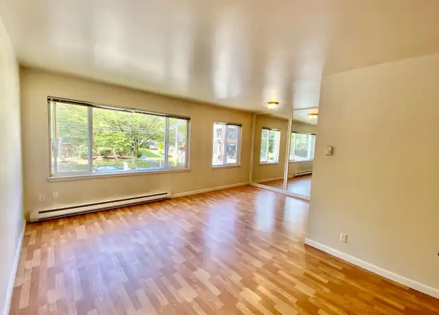 Property at 424 19th Ave E Unit 202, Seattle, WA, 98112, 2 beds, 1 bath, [object Object]