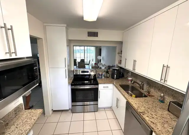 Property at 4832 Esedra Ct #203, Lake Worth, FL, 33467, 3 beds, 2 baths, [object Object]