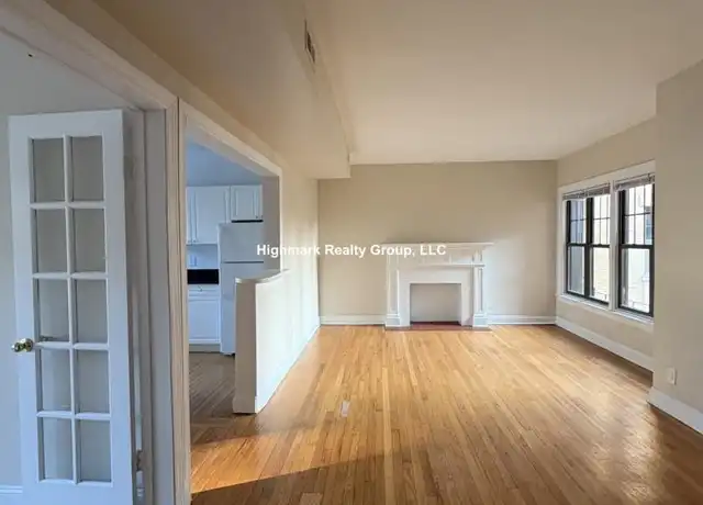 Property at 929 Forest Ave, Evanston, IL, 60202, 3 beds, 1 bath, [object Object]