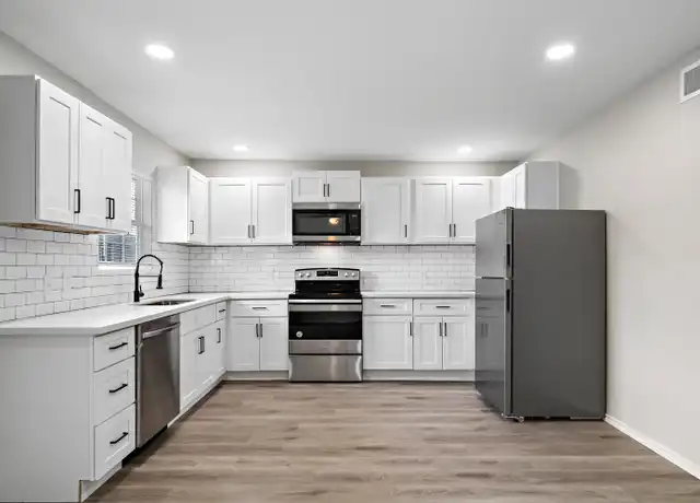 Property at 9711 Linkmeadow Ln Unit 3, Houston, TX, 77025, 2 beds, 2 baths, [object Object]