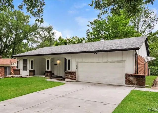 Property at 11443 Tobaggon Trl, Florissant, MO, 63033, 0 beds, 2 baths, [object Object]