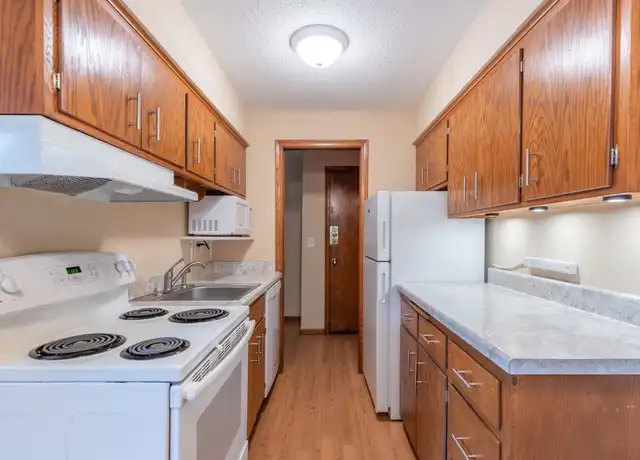 Property at 6670 Lucia Ln NE Unit 669009, Fridley, MN, 55432, 2 beds, 1 bath, [object Object]