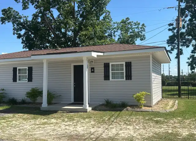 Property at 214 Lanier Dr Unit 4, Statesboro, GA, 30458, 1 bed, 1 bath, [object Object]
