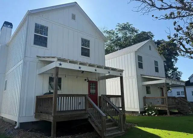 Property at 70 Liberty Court Dr NE, Gainesville, GA, 30501, 2 beds, 2.5 baths, [object Object]